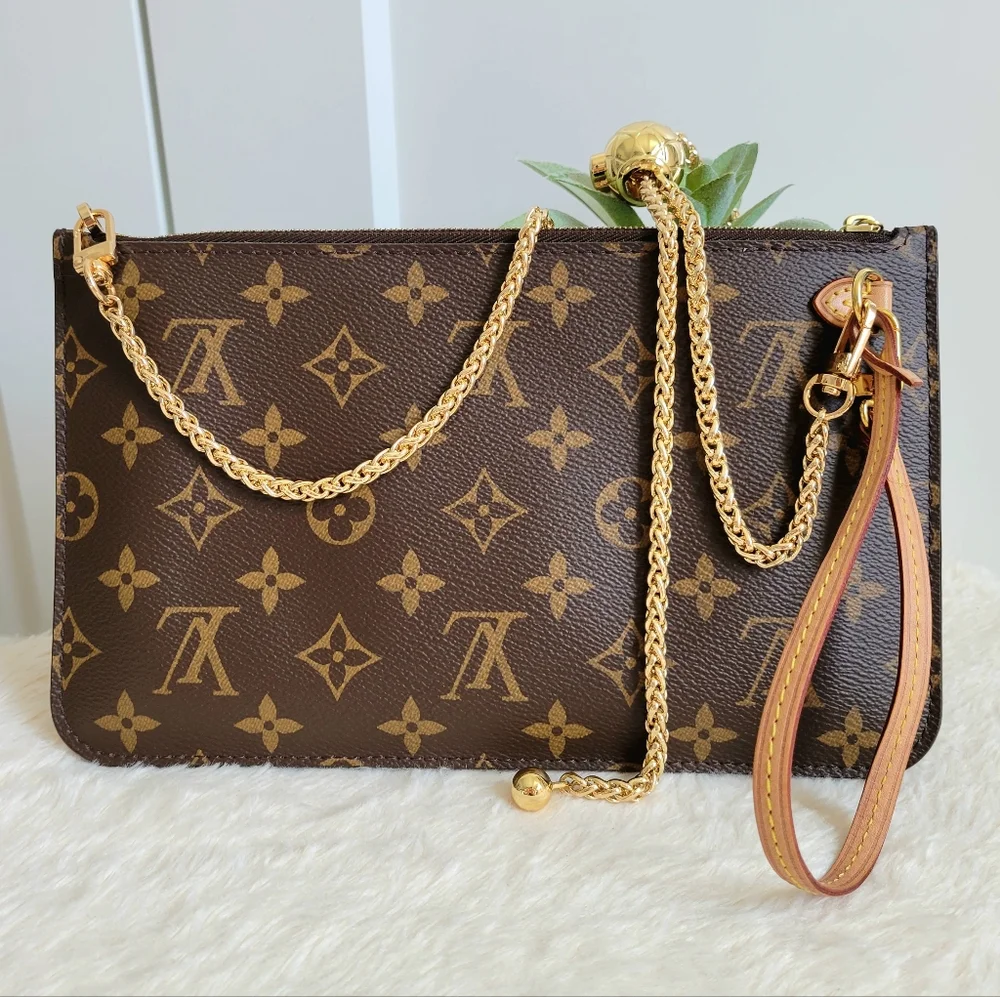 Louis Vuitton Neverfull Clutch Wristlet Crossbody - Monogram